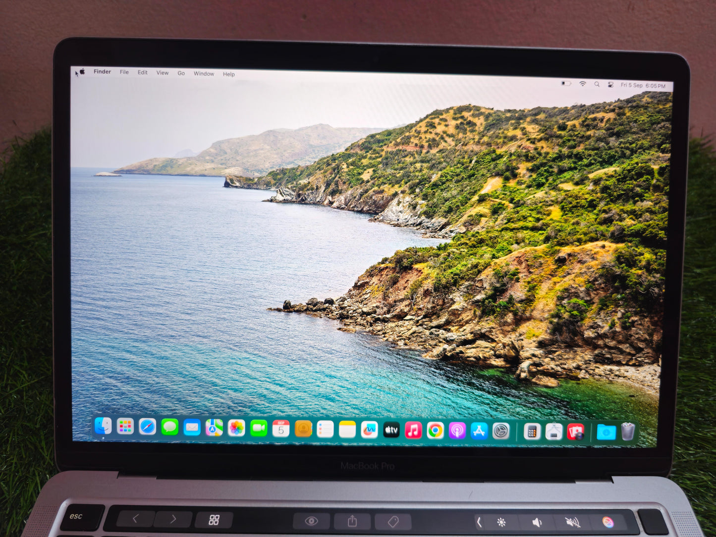 MacBook Pro M1, 8GB RAM, 512GB Storage, 13.3-inch Retina Display (Battery cycle: 277)