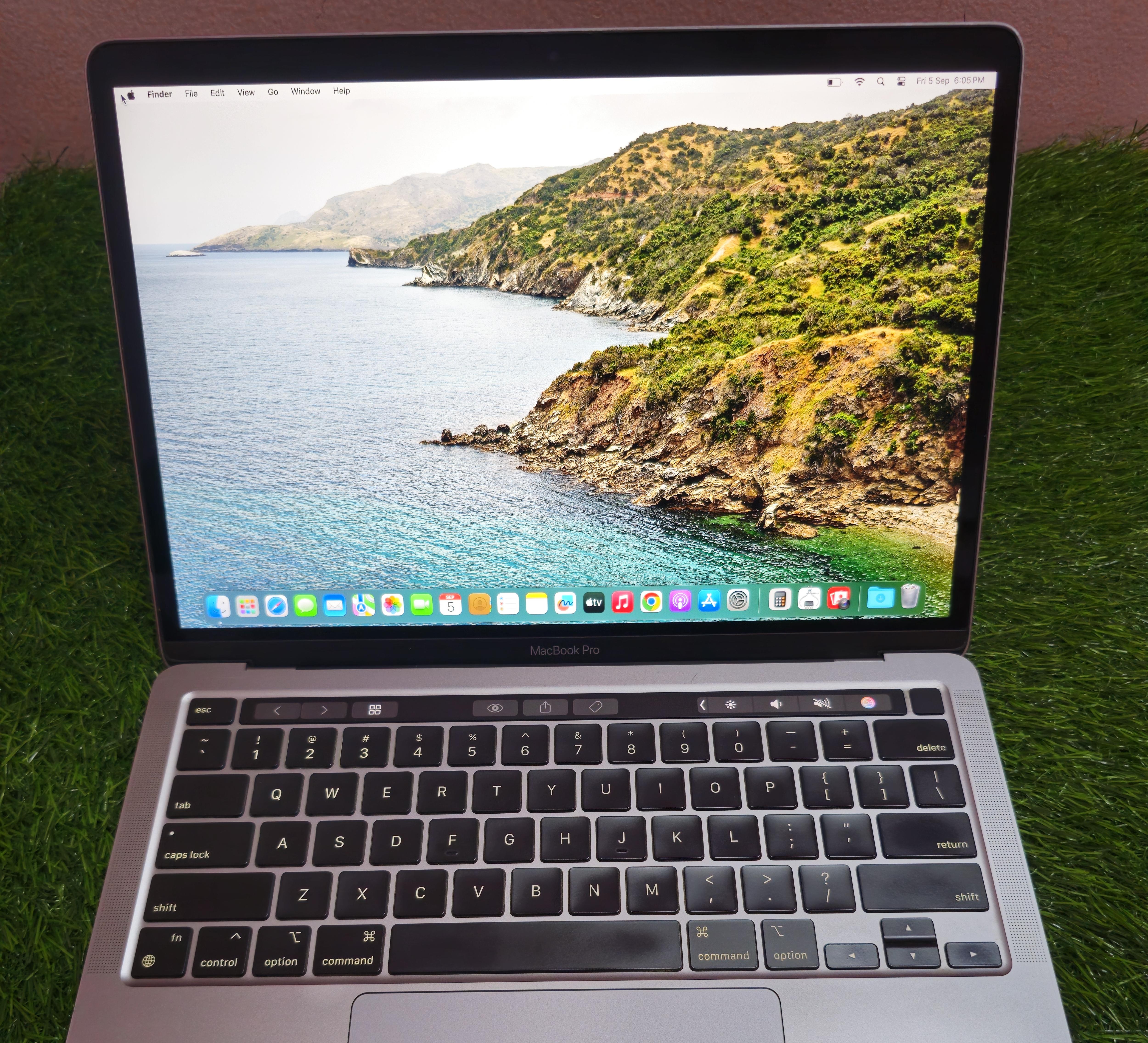 MacBook Pro M1, 8GB RAM, 512GB Storage, 13.3-inch Retina Display (Battery cycle: 277)