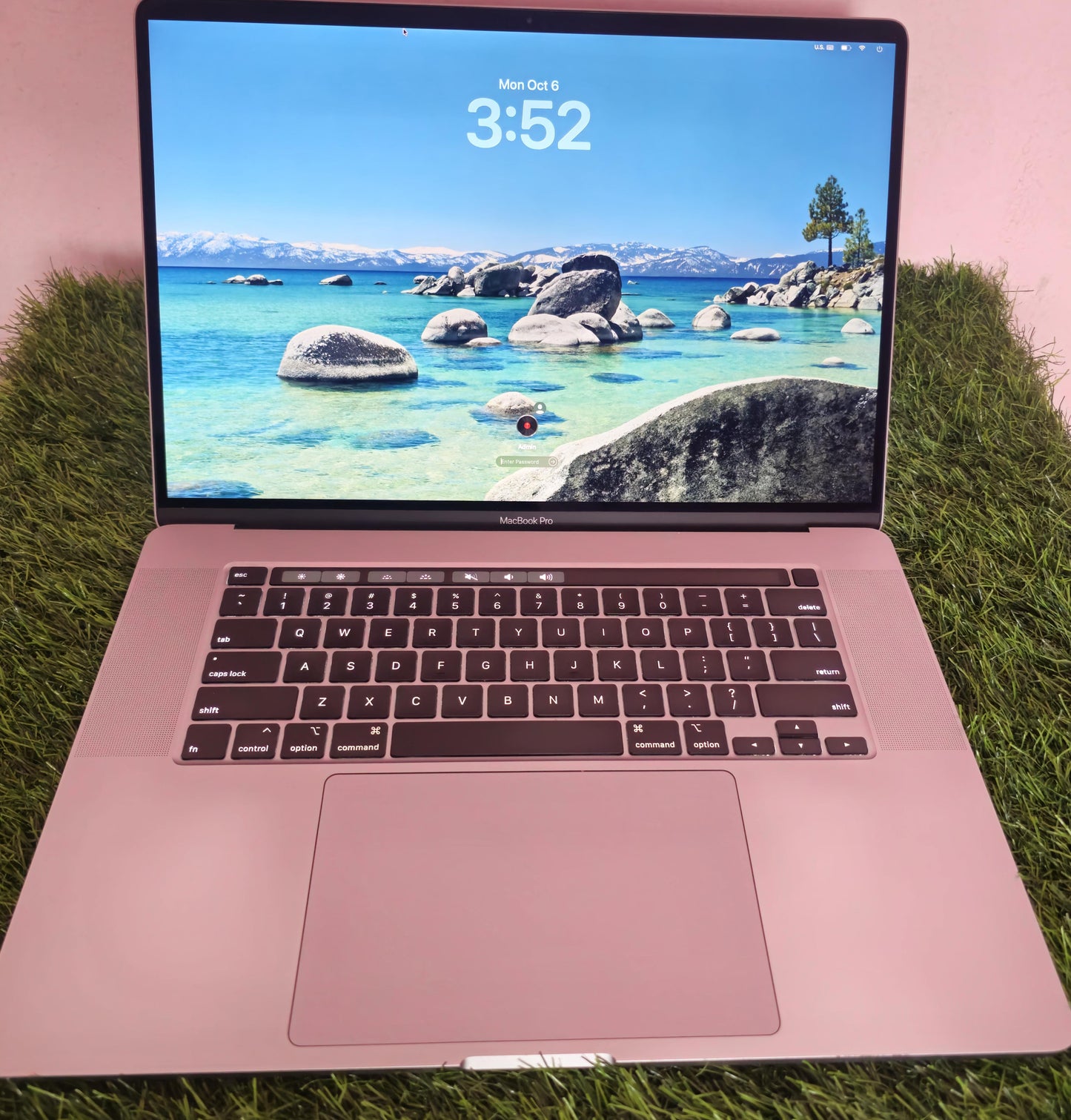 Apple MacBook Pro 2019 | 16-inch | i7 |16GB RAM 512GB SSD (Battery cycle: 190)